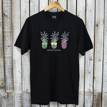 画像をギャラリービューアに読み込む, T-shirt【Three twin】Black

