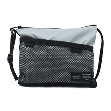 画像をギャラリービューアに読み込む, Sacoche Bag / Nylon / Gray
